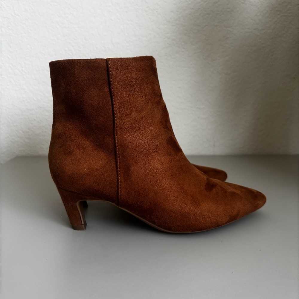 Universal Thread Brown Ankle Boots